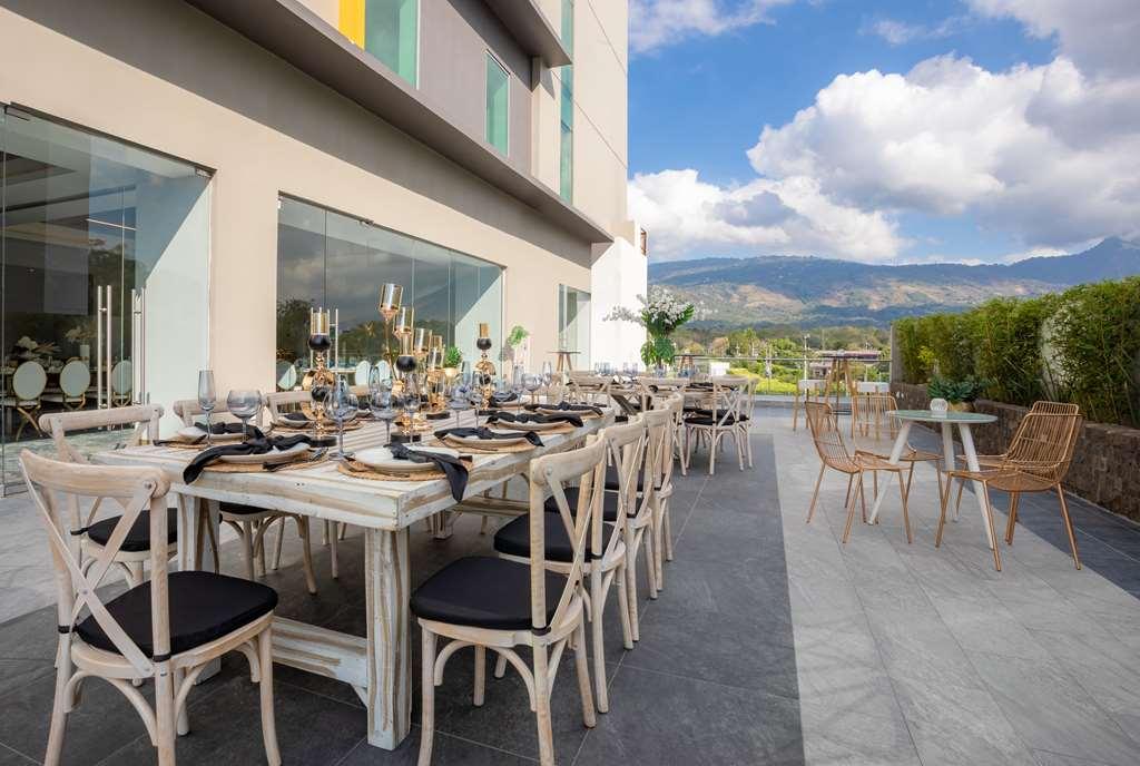 Hyatt Centric San Salvador Hotel Съоръжения снимка