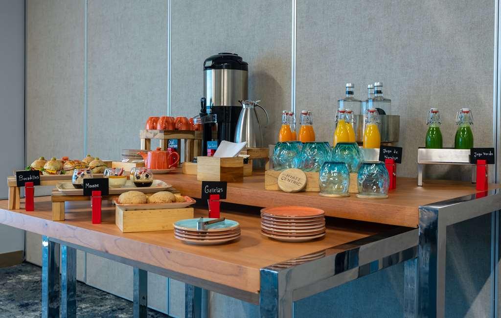 Hyatt Centric San Salvador Hotel Ресторант снимка
