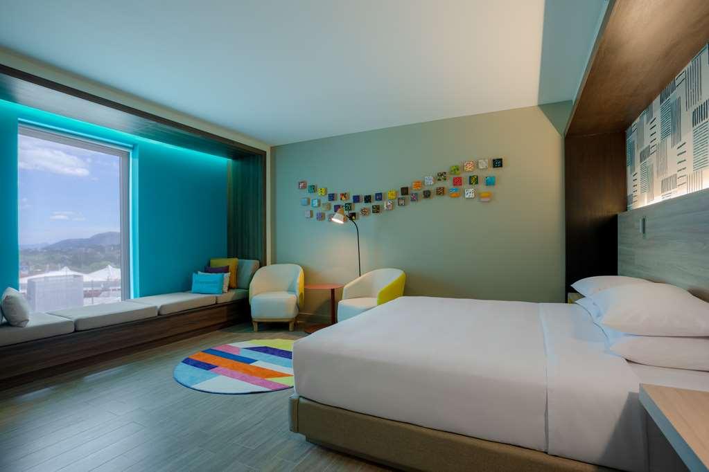 Hyatt Centric San Salvador Hotel Стая снимка